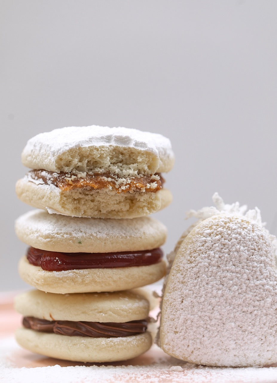 Small Size (12 Units:3 Nutella, 3 Guava, 3 Dulce de Leche, 3 Coconut Dulce)
